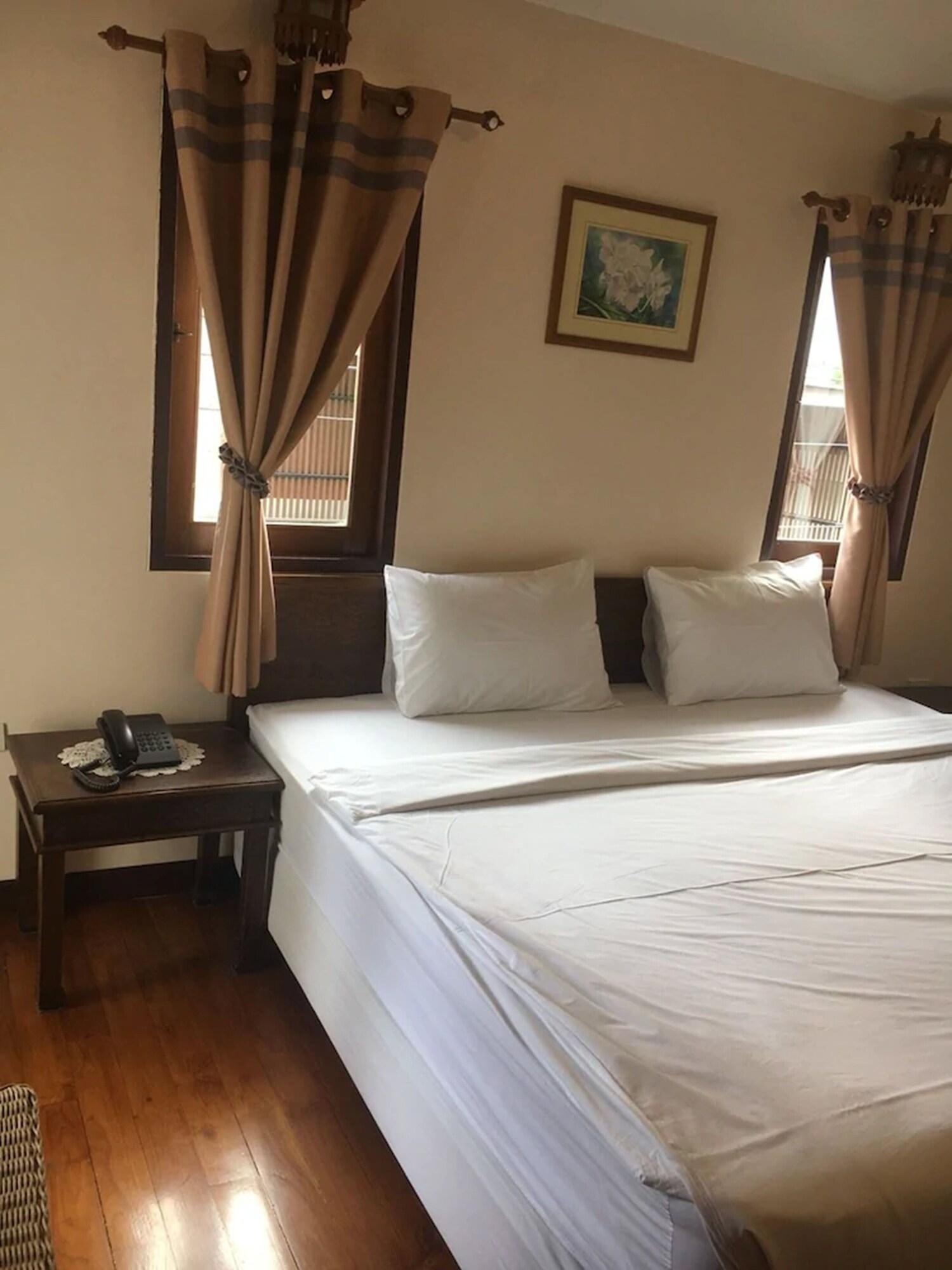 Sripat Guesthouse Sha Extra Plus Chiang Mai Esterno foto