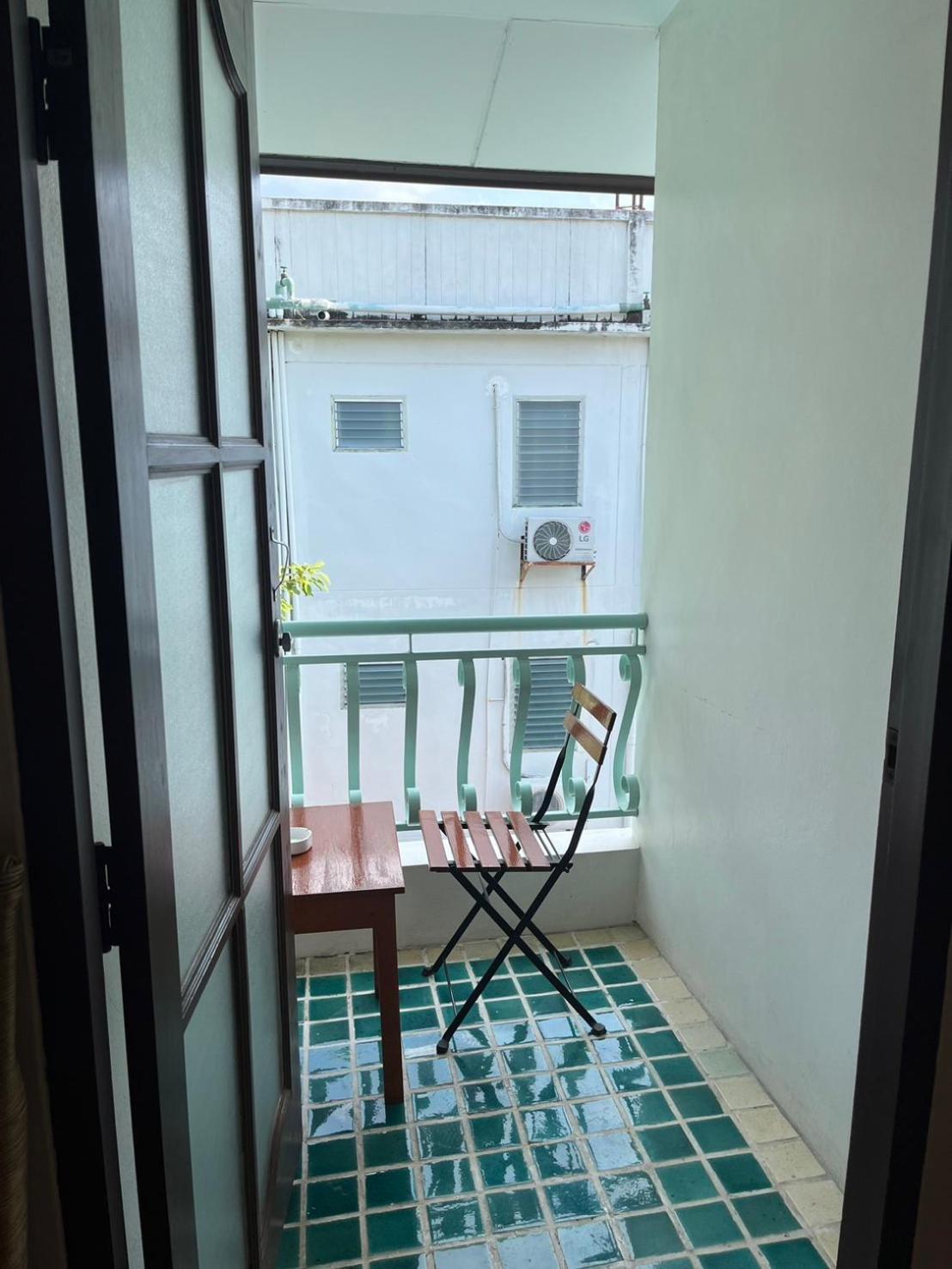 Sripat Guesthouse Sha Extra Plus Chiang Mai Esterno foto